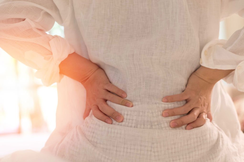 Breaking the Back Pain Code: Unraveling the Connection Between Kidney Stones and Discomfort